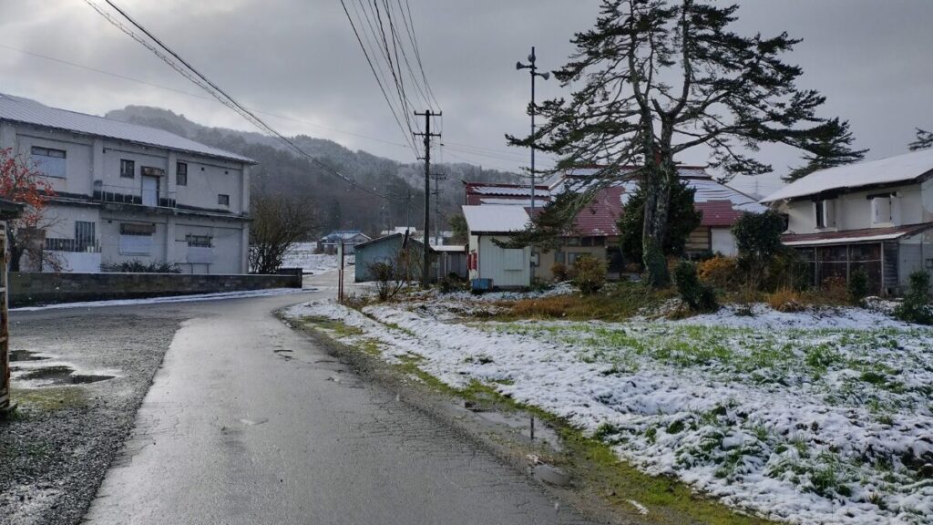 朝立地区内を通る旧街道